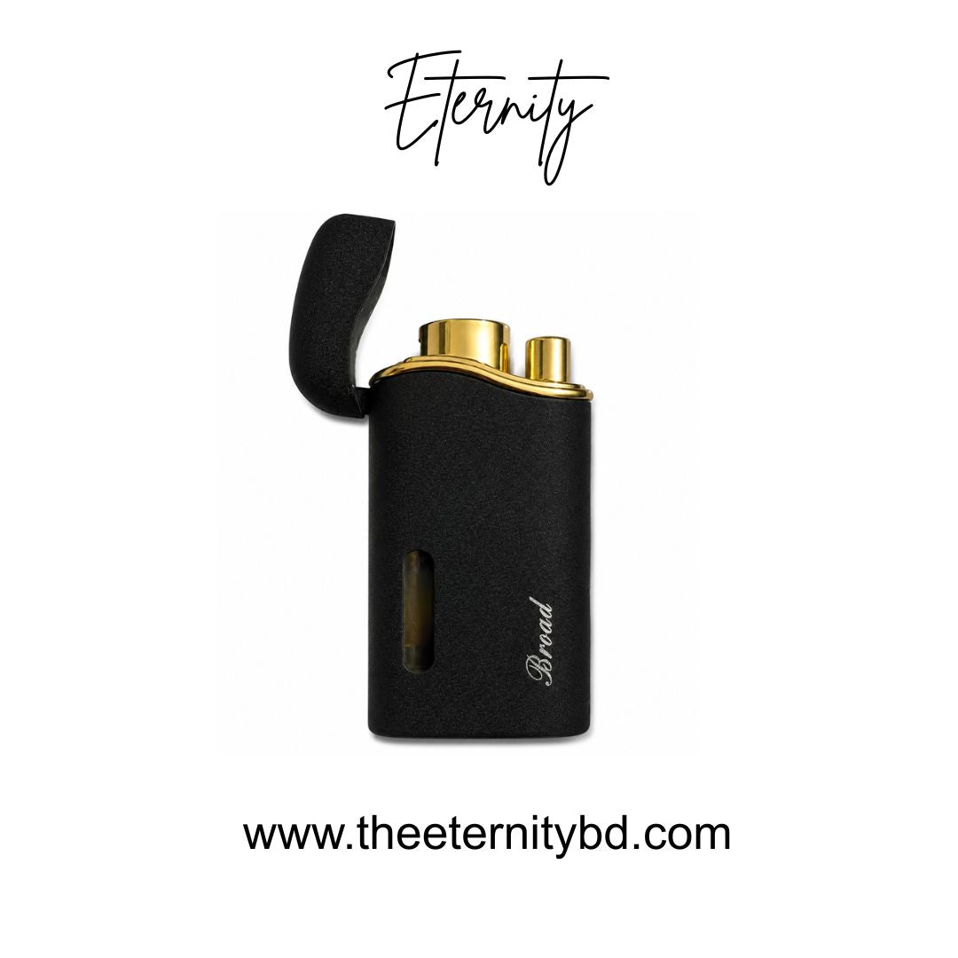 Eternity Sapphire Flame – Premium Black & Gold Refillable Lighter